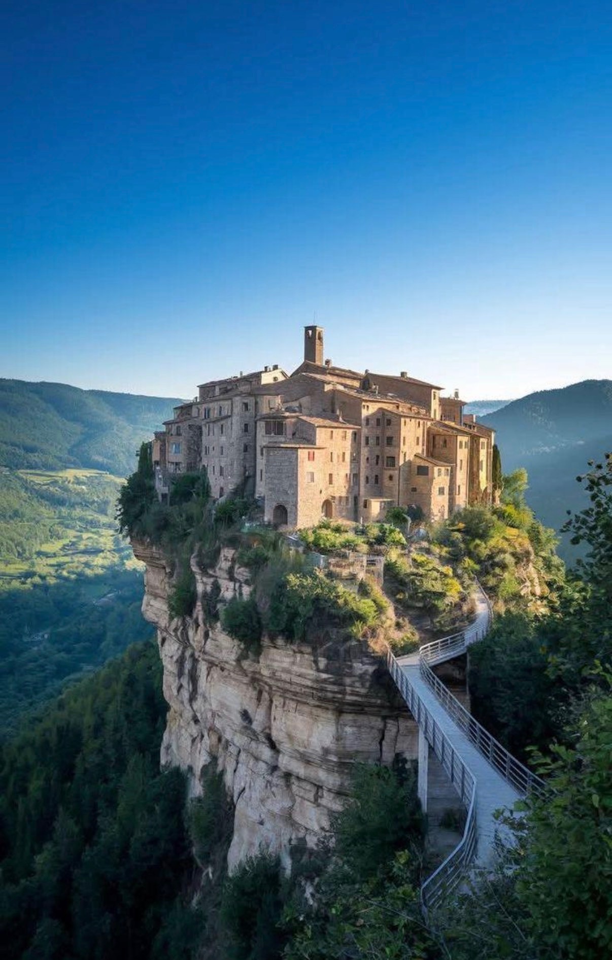 L'arte di Vivere — Umbria Retreat
